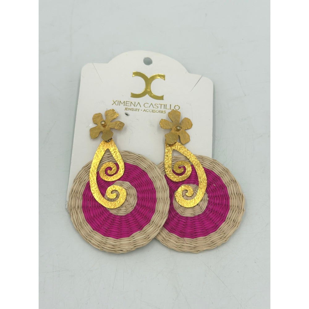 Ximena Castillo Handmade Woven Straw Gold Tone Flower Drop Earrings Pink Beige